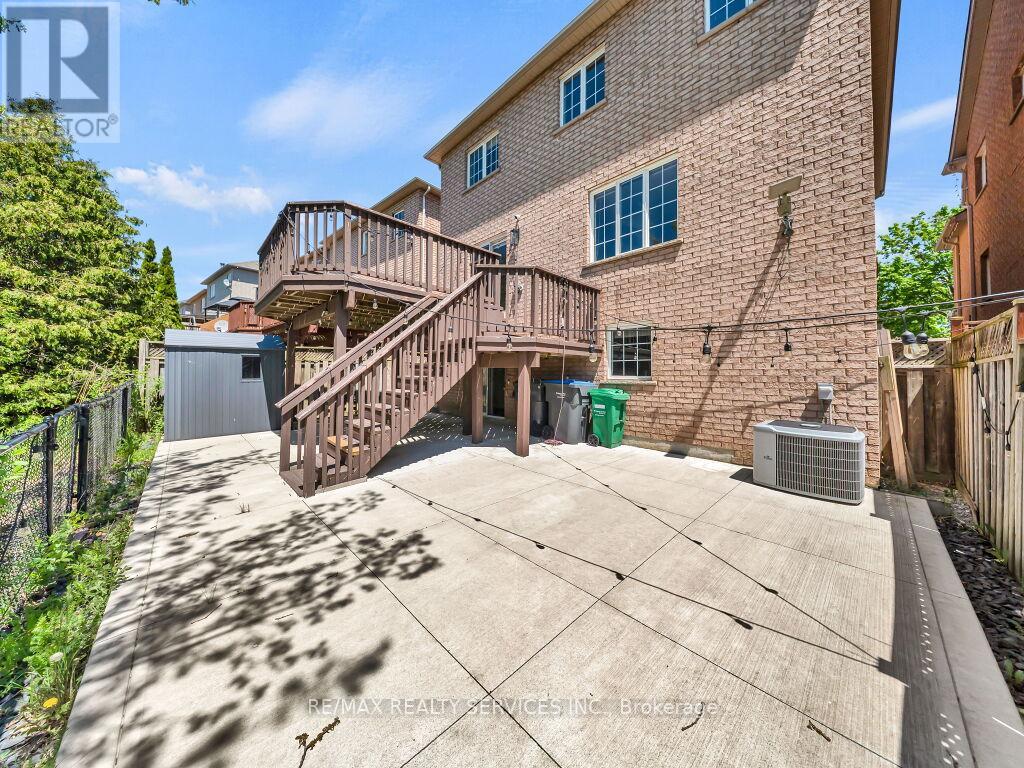 58 Queen Mary Drive, Brampton, Ontario  L7A 2K3 - Photo 44 - W13162344
