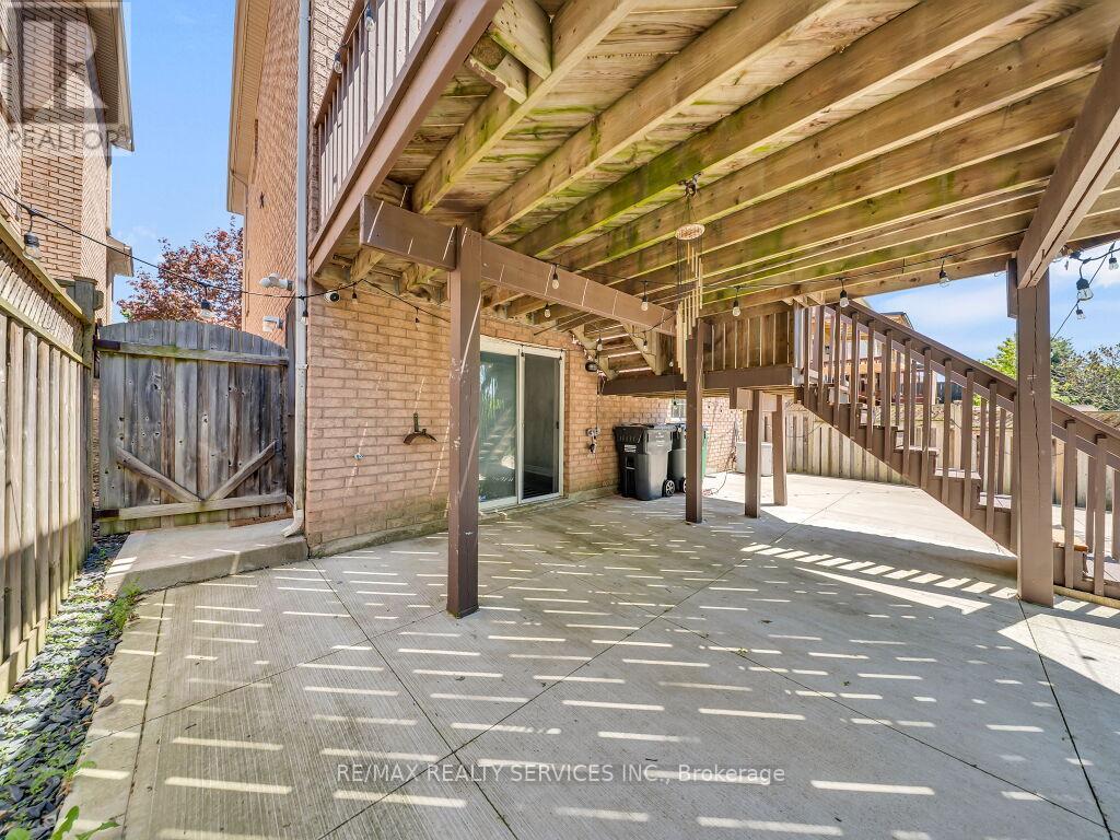 58 Queen Mary Drive, Brampton, Ontario  L7A 2K3 - Photo 45 - W13162344