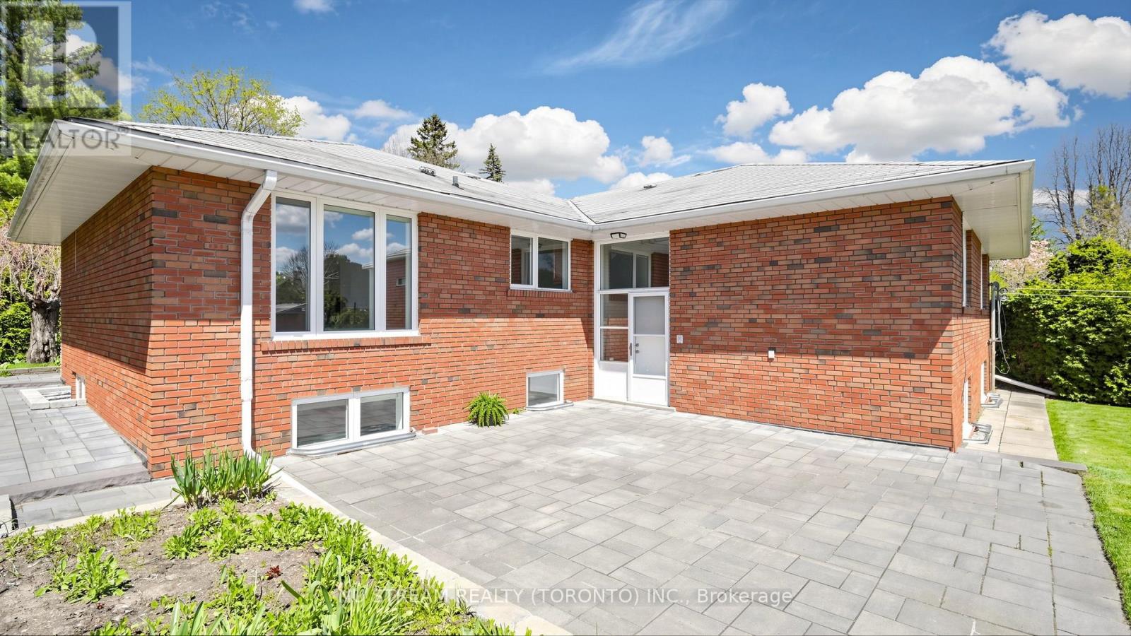 55 Sunvale Drive, Toronto, Ontario  M9R 1Z4 - Photo 46 - W13162378