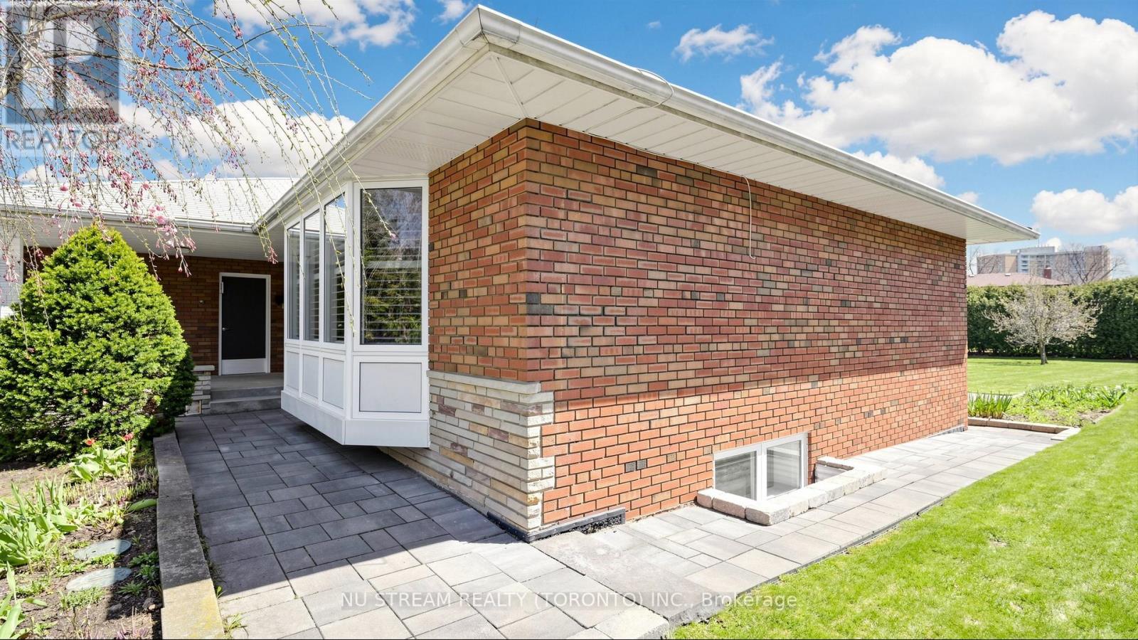 55 Sunvale Drive, Toronto, Ontario  M9R 1Z4 - Photo 47 - W13162378