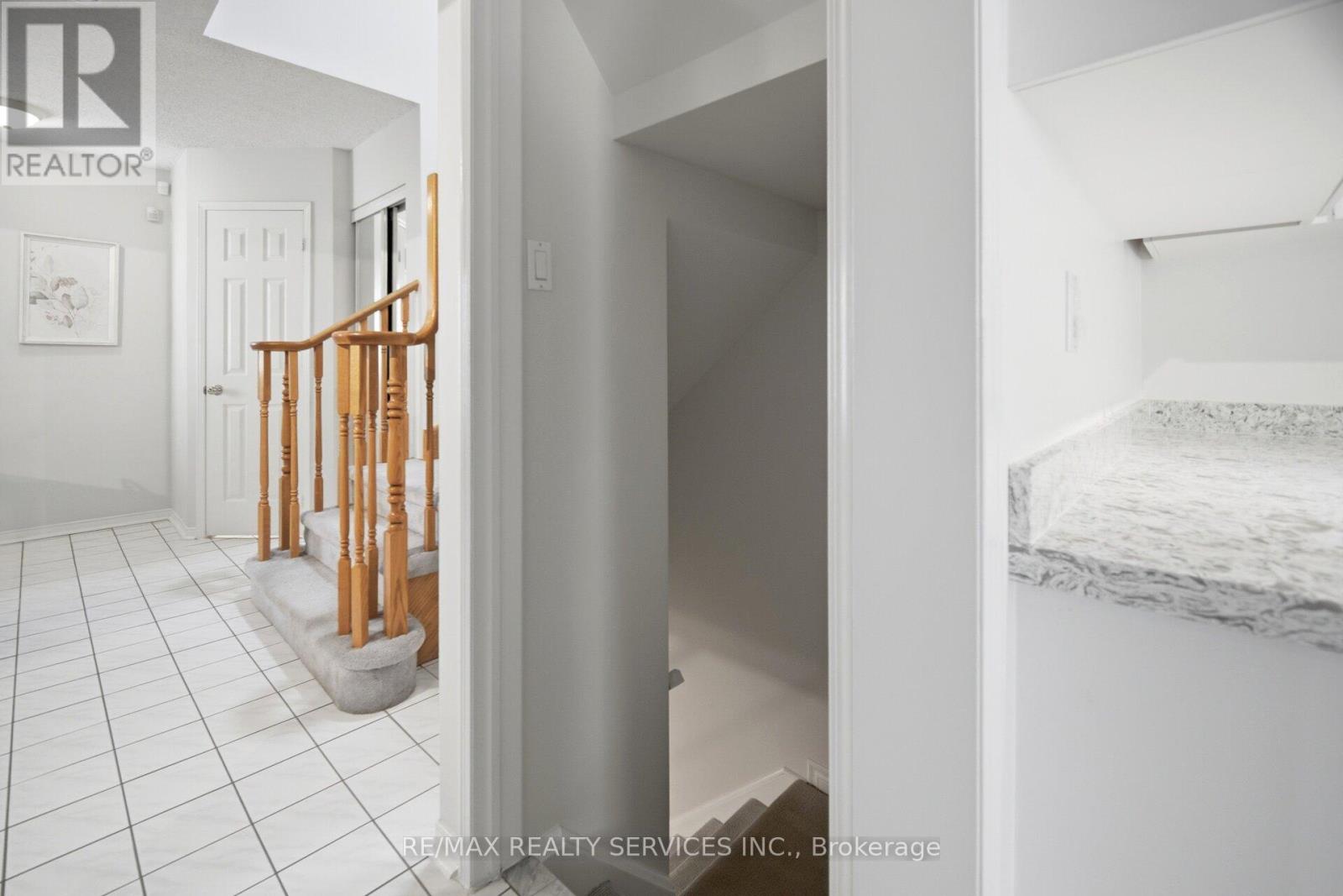 3229 Fanleaf Drive, Mississauga, Ontario  L5N 7C8 - Photo 36 - W13162380