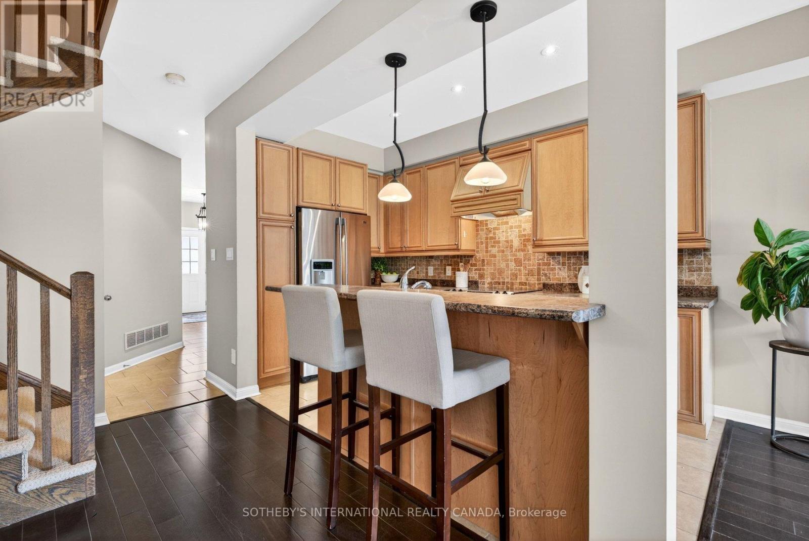 2238 Stone Glen Crescent, Oakville, Ontario  L6M 5G6 - Photo 11 - W13162426