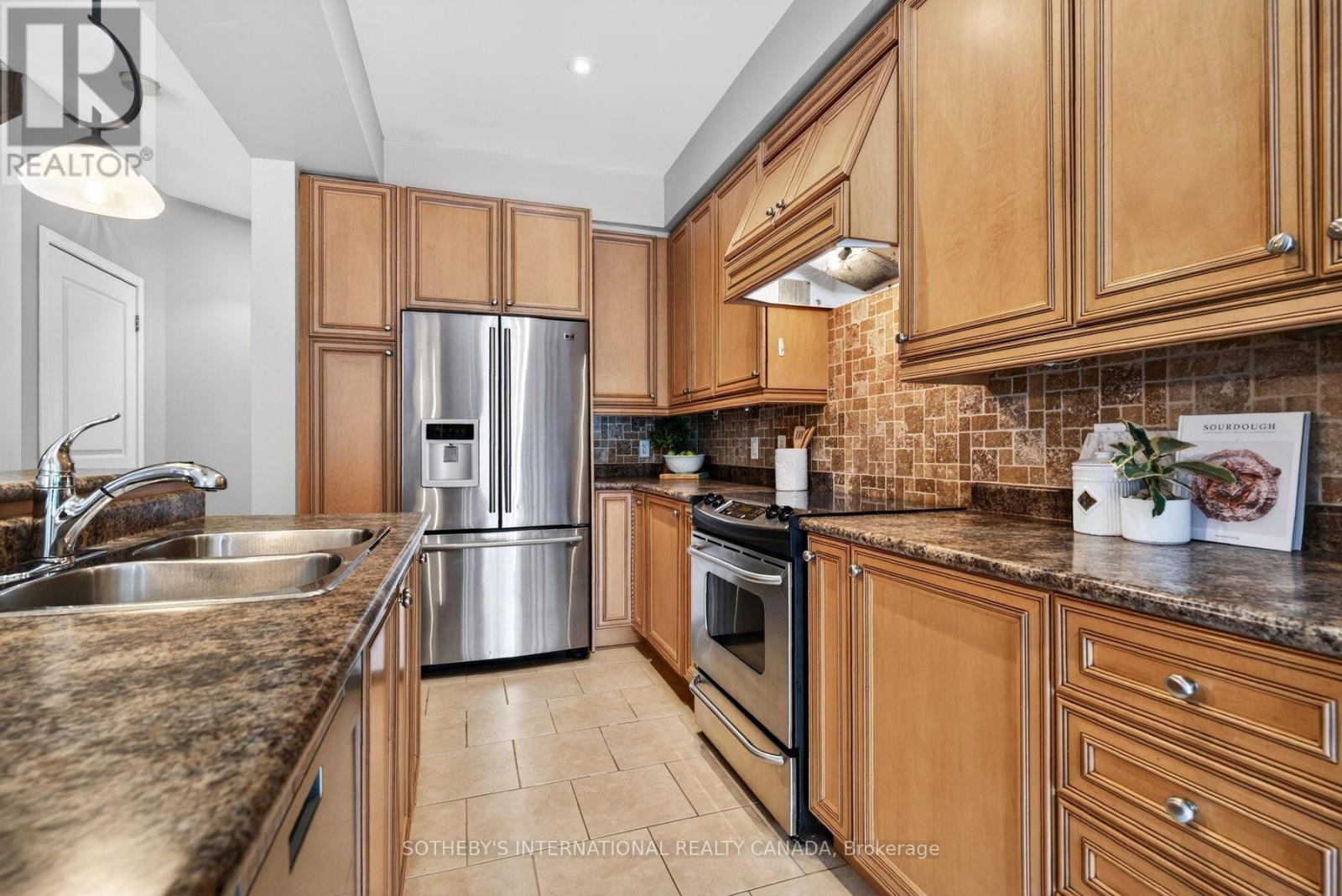 2238 Stone Glen Crescent, Oakville, Ontario  L6M 5G6 - Photo 12 - W13162426