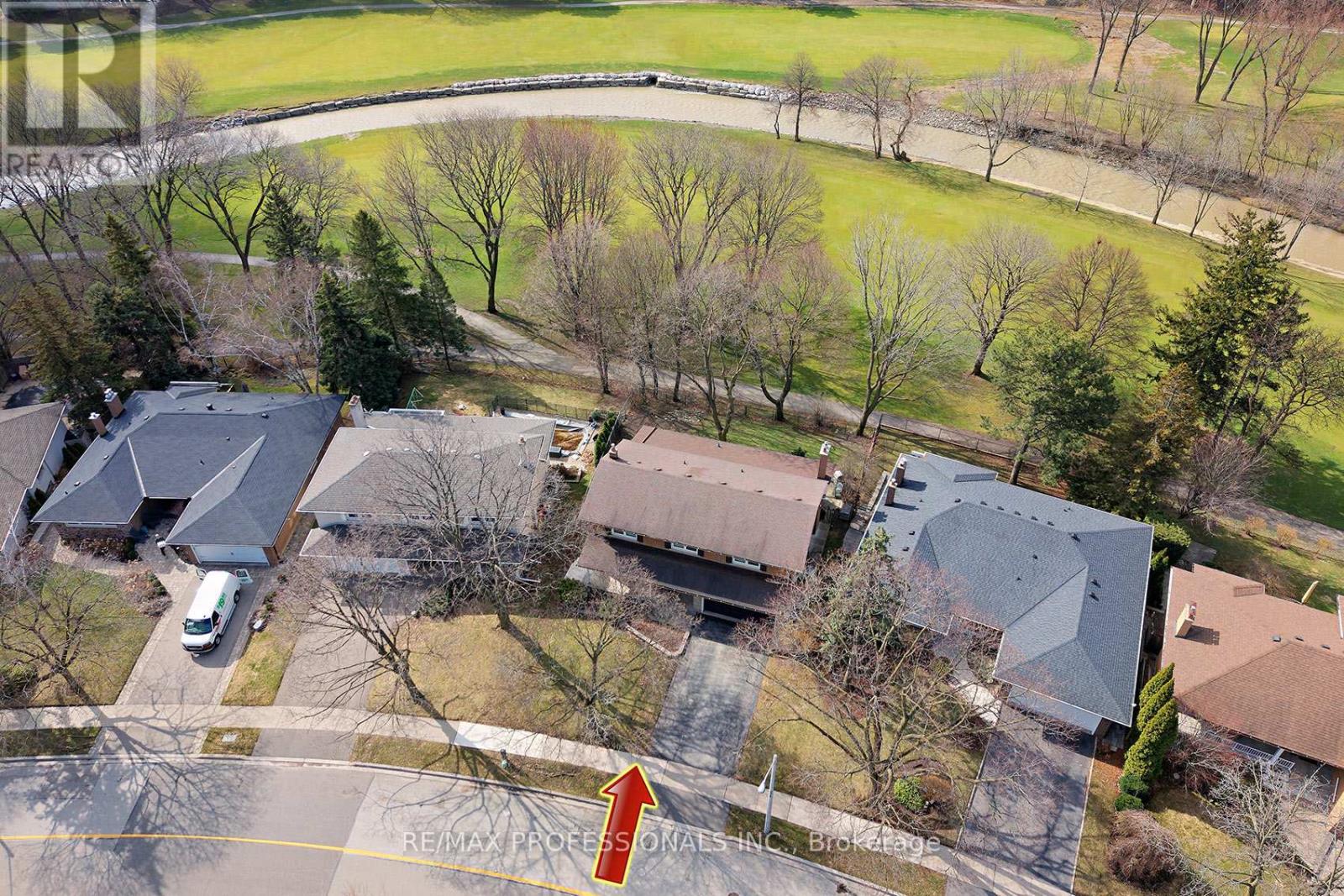 315 Markland Drive, Toronto, Ontario  M9C 1R4 - Photo 3 - W13162432