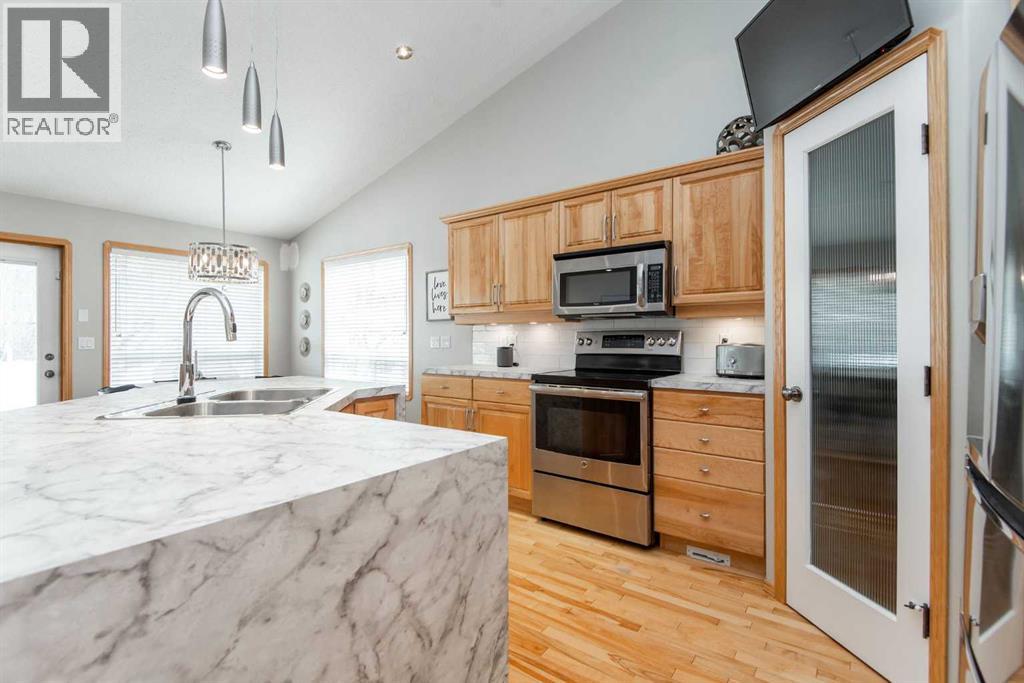 90 Alberts Close, Red Deer, Alberta  T4R 3J7 - Photo 11 - A2312042