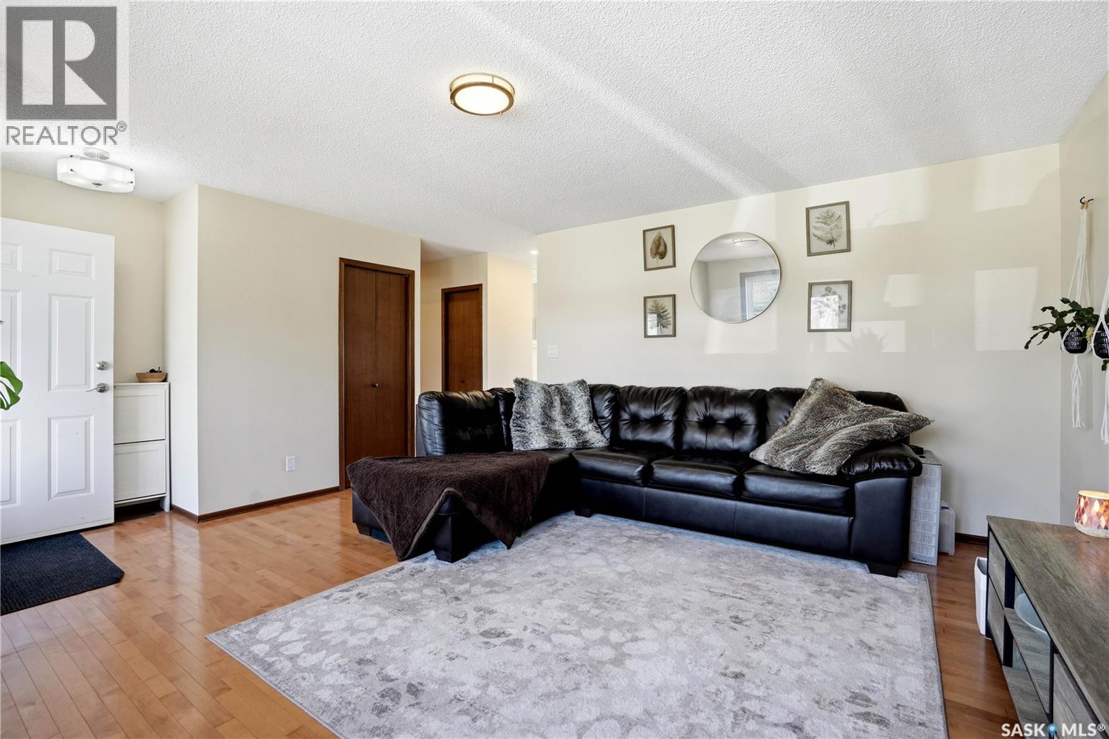 2815 Helmsing Street, Regina, Saskatchewan  S4V 0W7 - Photo 11 - SK036837