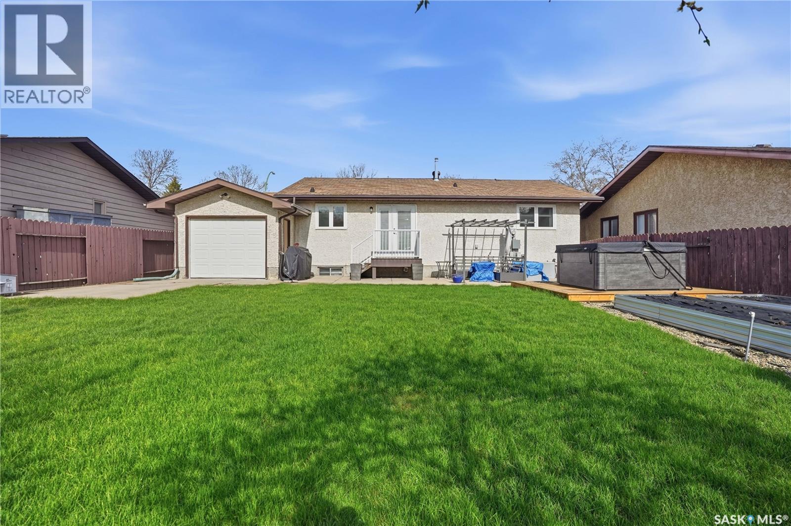 2815 Helmsing Street, Regina, Saskatchewan  S4V 0W7 - Photo 35 - SK036837