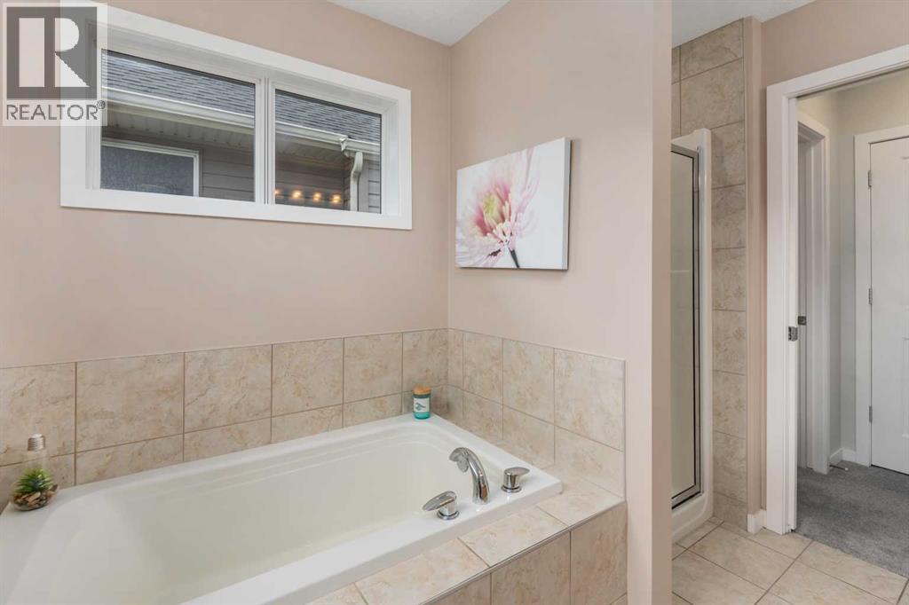 318 Kincora Glen Rise NW, Calgary, Alberta  T3R 0B5 - Photo 19 - A2309106