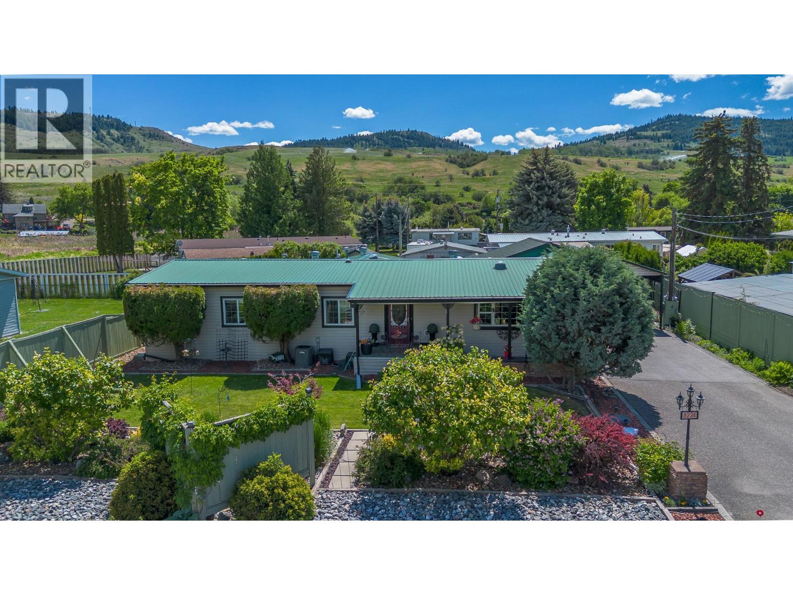 6224 Osprey Road, Vernon, British Columbia  V1H 1M7 - Photo 2 - 10387902