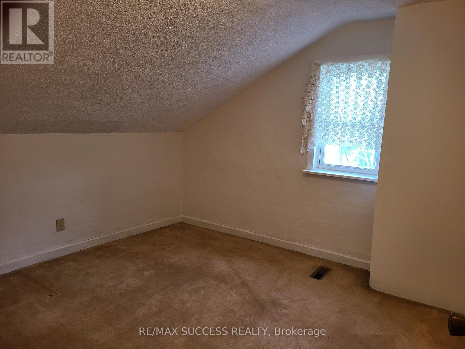 687 New Dundee Road, Kitchener, Ontario  N2P 2N9 - Photo 19 - X13162224