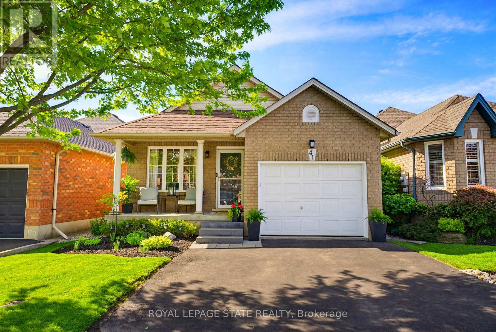41 Briarose Place, Hamilton, Ontario L9C 7V2 - Photo 2 - X13162312