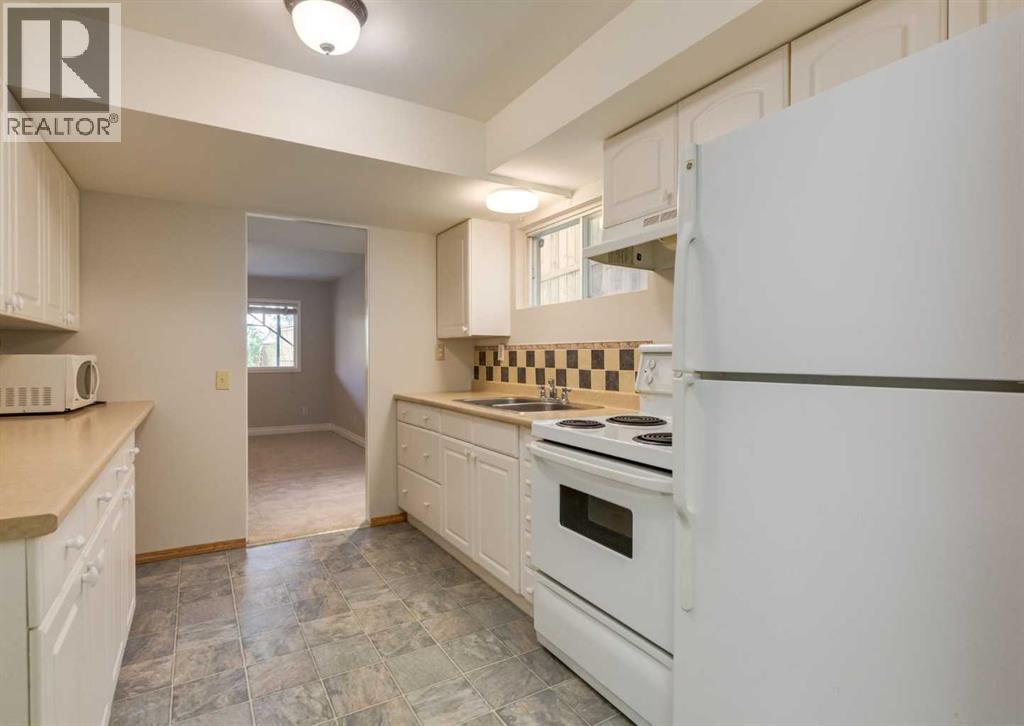 108 Sanderling Rise NW, Calgary, Alberta  T3K 3B3 - Photo 29 - A2313410