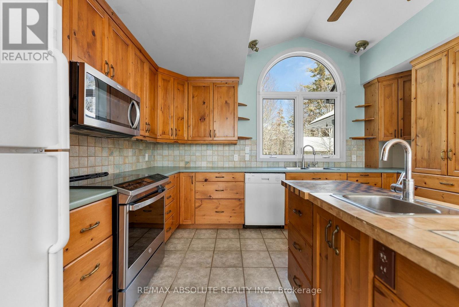 5749 Loggers Way, Ottawa, Ontario  K7S 3G7 - Photo 16 - X12900018