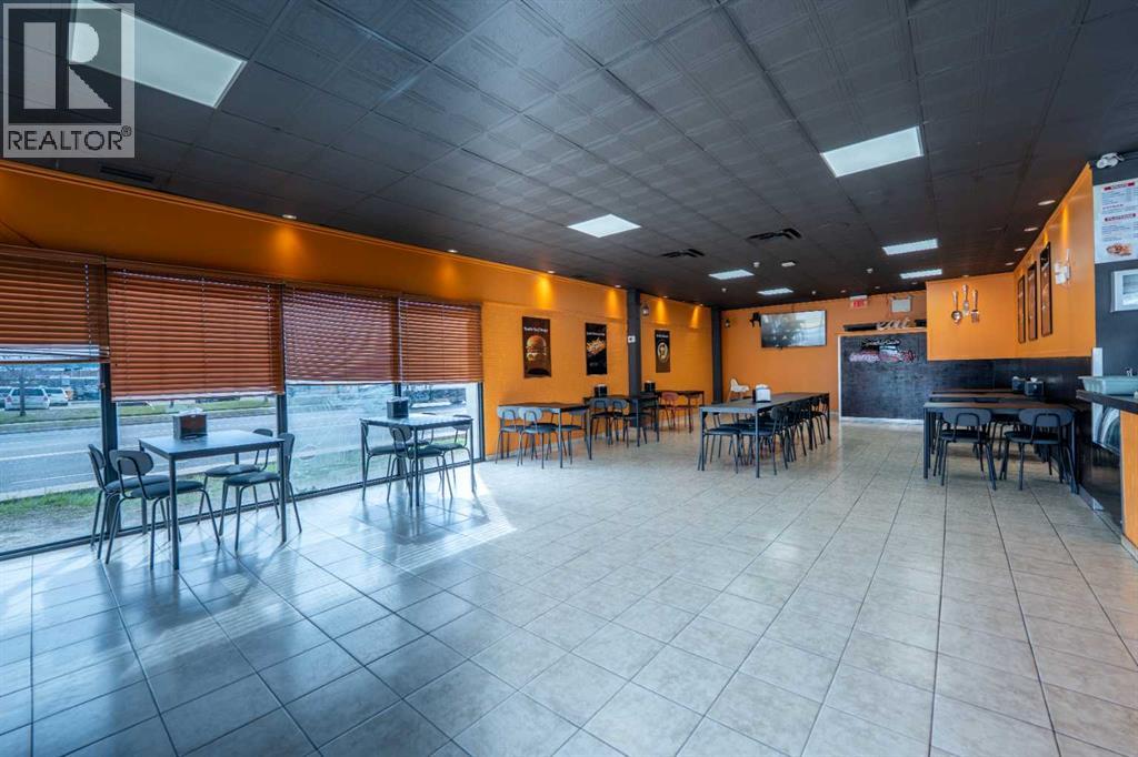 Unit 1, 5147 20 Avenue SE, Calgary, Alberta