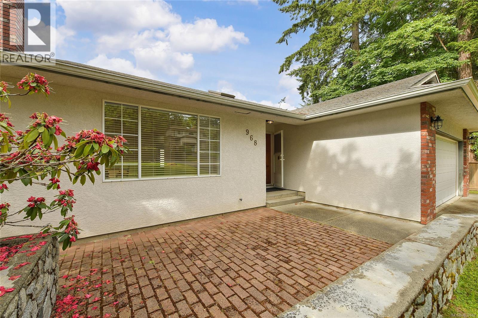 968 Greig Ave, Central Saanich, British Columbia  V8M 1A1 - Photo 14 - 1037602