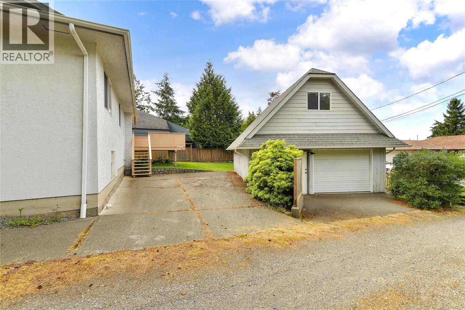 968 Greig Ave, Central Saanich, British Columbia  V8M 1A1 - Photo 16 - 1037602