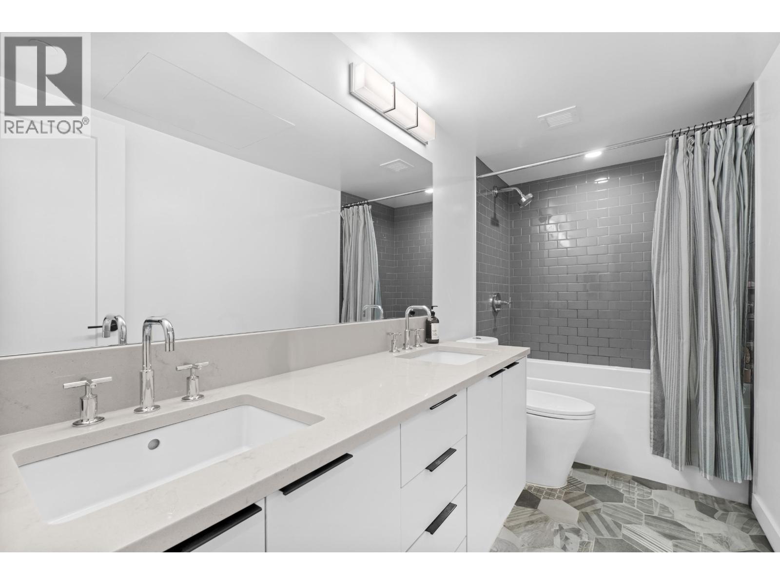 5 237 Ridgeway Avenue, North Vancouver, British Columbia  V7L 0H6 - Photo 19 - R3126803