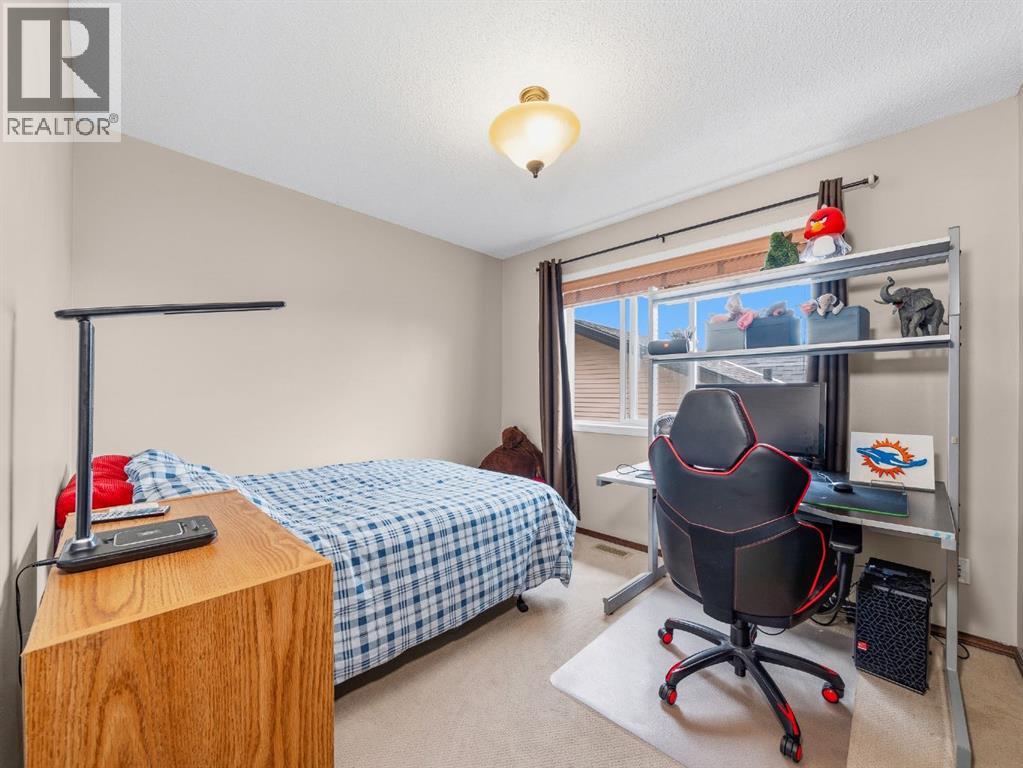 28 Cranberry Lane SE, Calgary, Alberta  T3M 0L5 - Photo 26 - A2313896