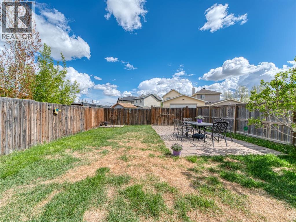 28 Cranberry Lane SE, Calgary, Alberta  T3M 0L5 - Photo 32 - A2313896
