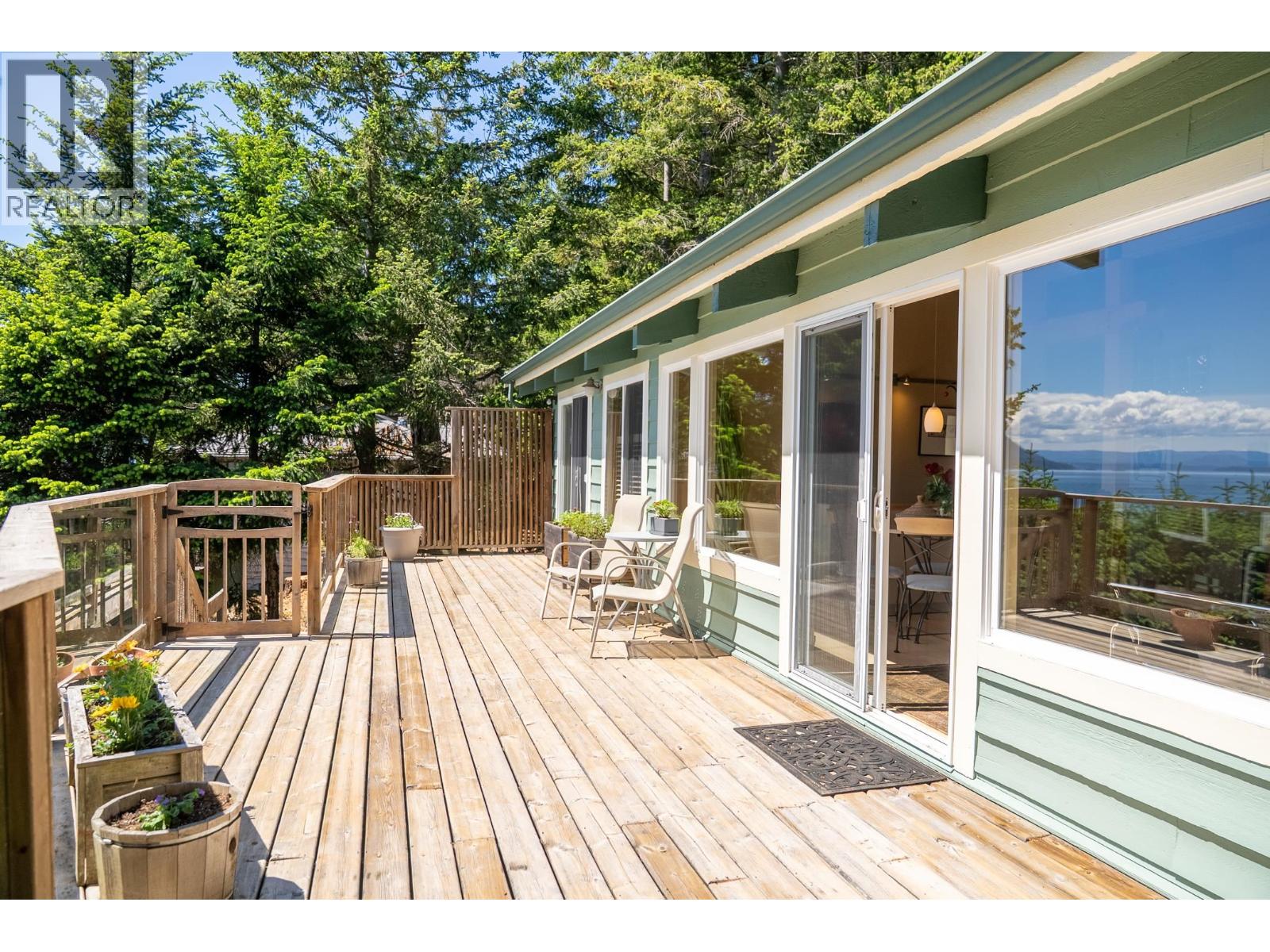 2659 Schooner Way, Pender Island, British Columbia  V0N 2M2 - Photo 3 - R3126788