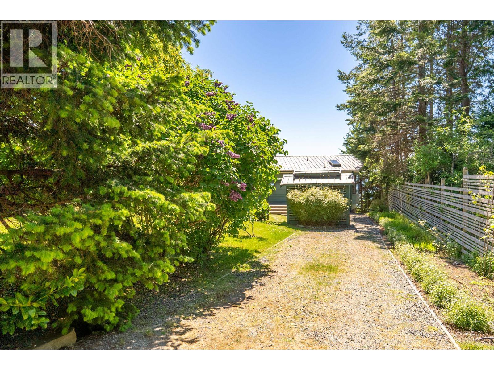 2659 Schooner Way, Pender Island, British Columbia  V0N 2M2 - Photo 5 - R3126788