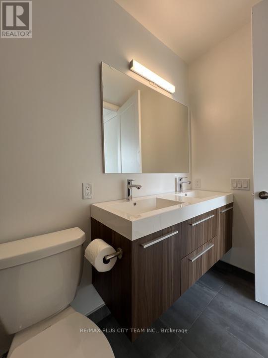 402 - 800 Broadview Avenue, Toronto, Ontario  M6A 0B1 - Photo 11 - E13162520