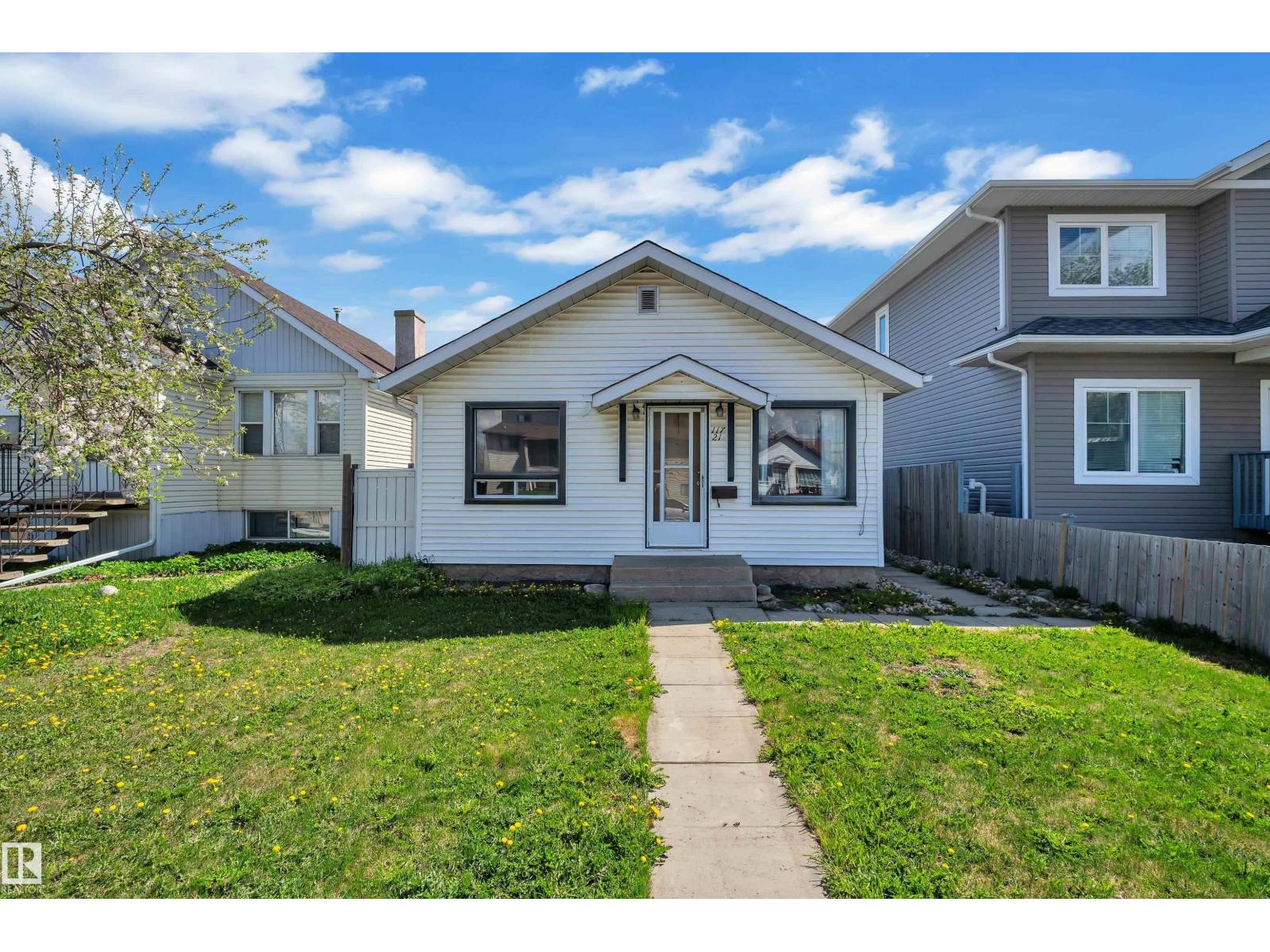 11721 81 St Nw, Edmonton, Alberta  T5B 2S3 - Photo 1 - E4489369