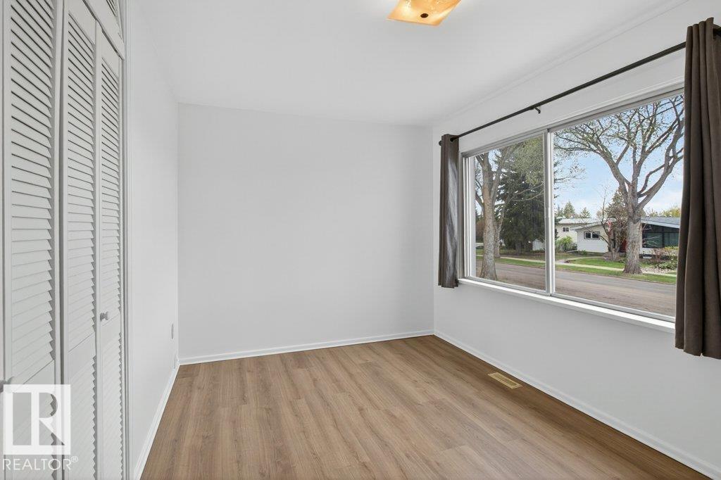 10640 79 St Nw Nw, Edmonton, Alberta  T6A 3H4 - Photo 11 - E4489384