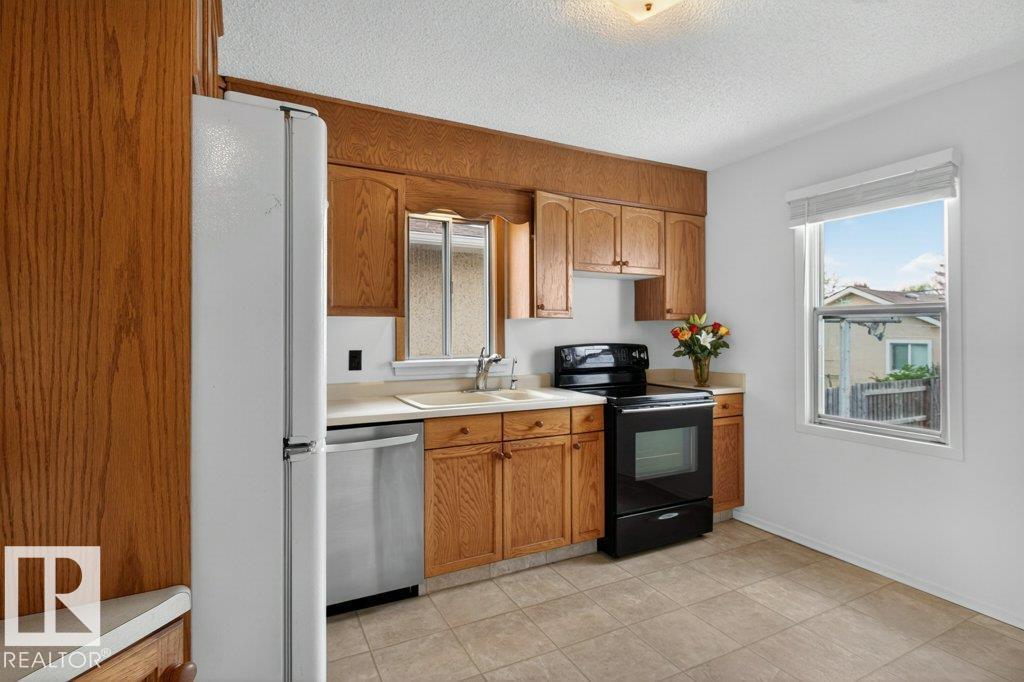 10640 79 St Nw Nw, Edmonton, Alberta  T6A 3H4 - Photo 9 - E4489384
