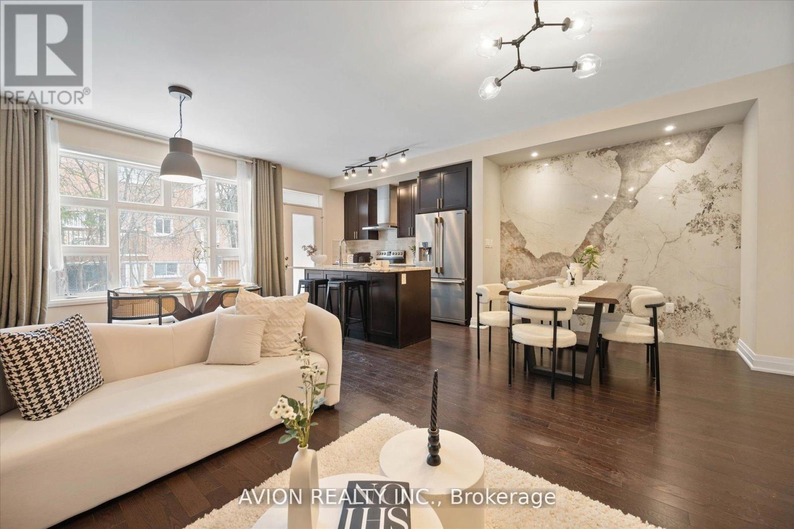 42 Causland Lane, Richmond Hill, Ontario  L4S 0G5 - Photo 2 - N13118698