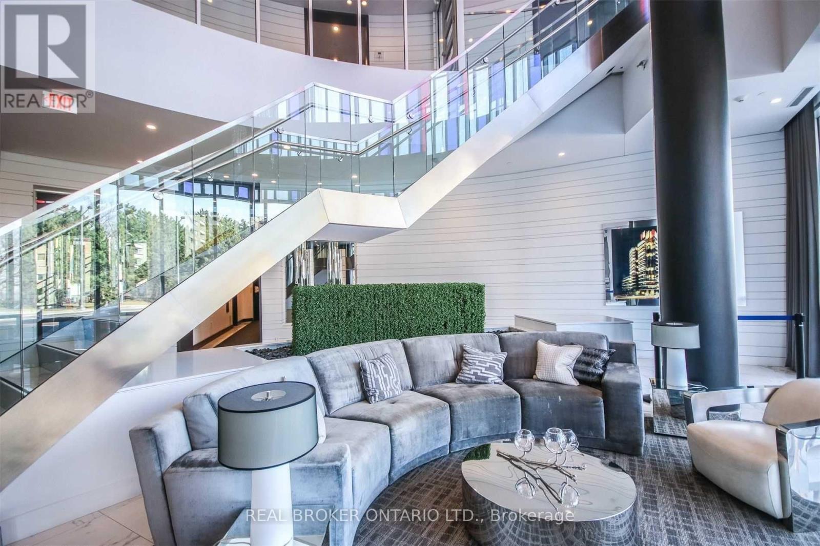 623 - 9471 Yonge Street, Richmond Hill, Ontario  L4C 1V4 - Photo 4 - N13146038