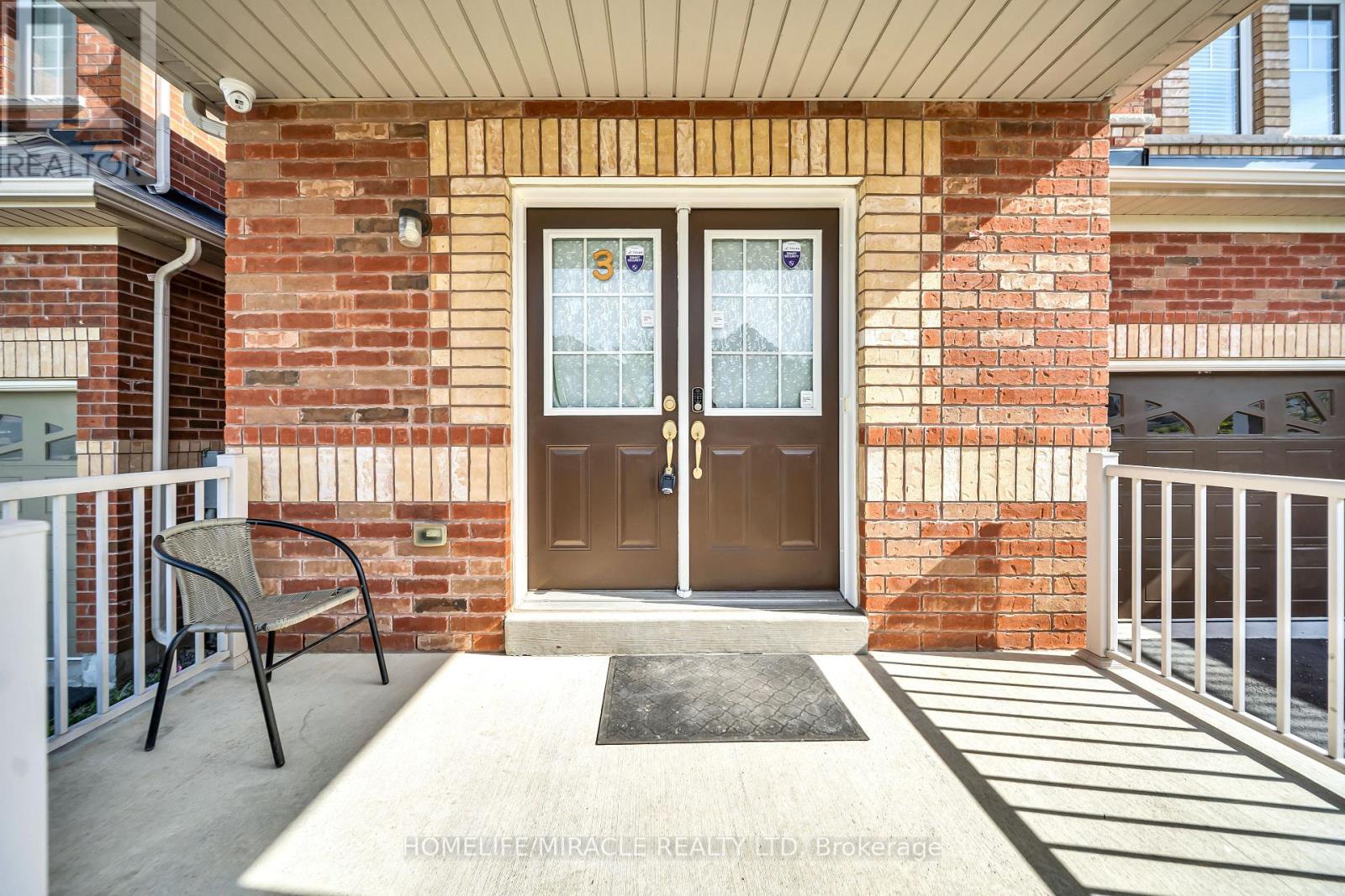 3 Locarno Street, Brampton, Ontario  L6R 3T8 - Photo 4 - W13156650