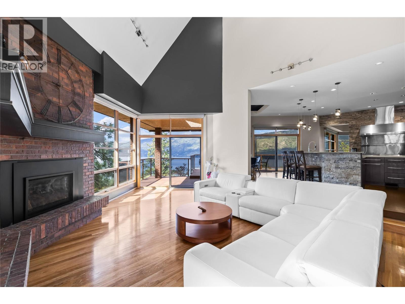14124 Moberly Road, Lake Country, British Columbia  V1V 1A6 - Photo 6 - 10388353
