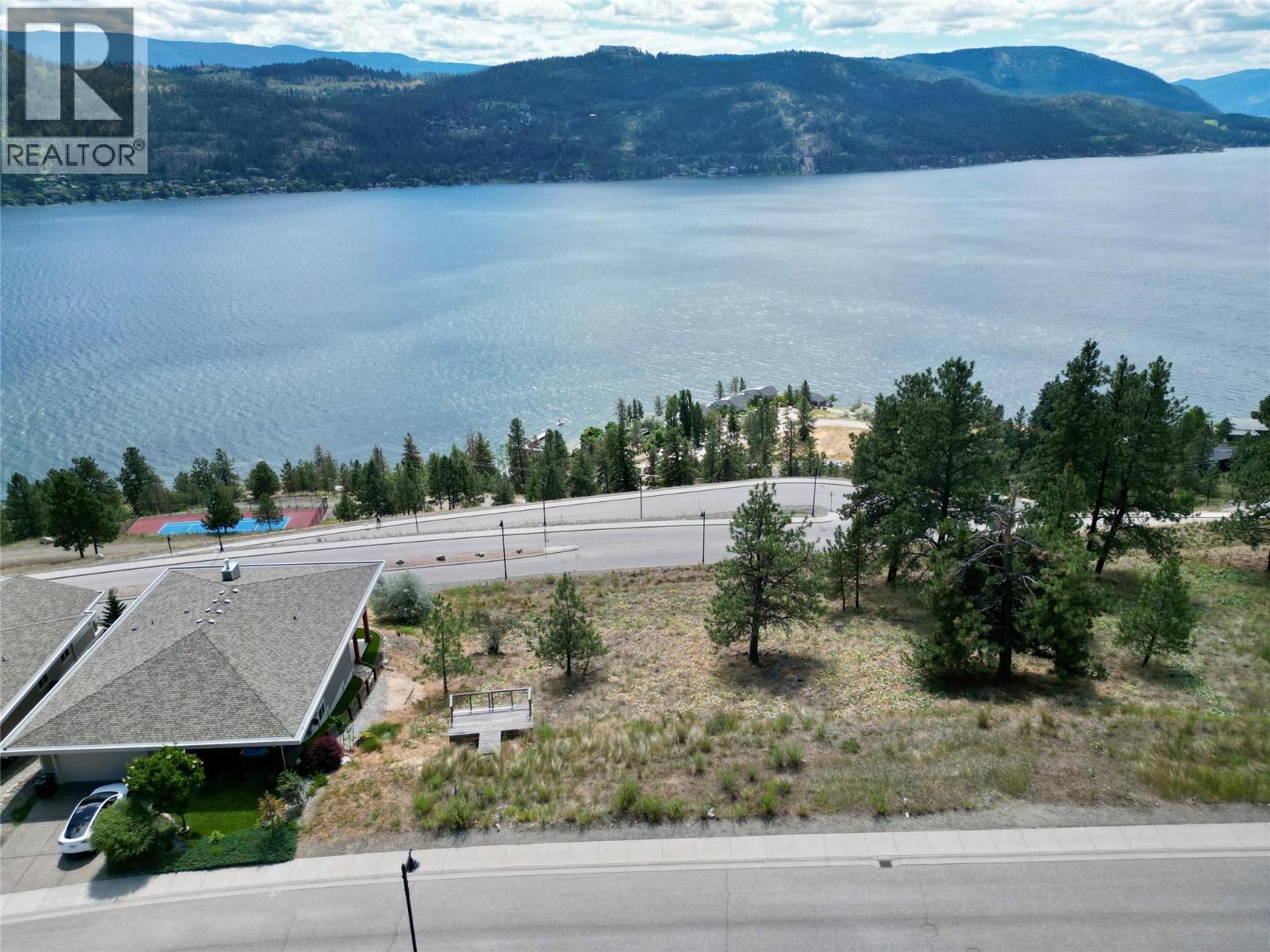 8816 Stonington Road, Vernon, British Columbia  V1H 2K8 - Photo 3 - 10388500
