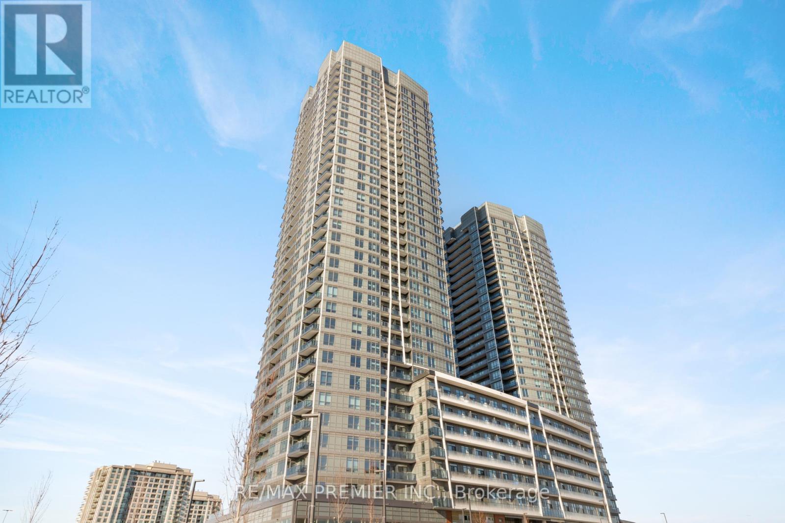 909 - 30 UPPER MALL WAY, Vaughan, Ontario