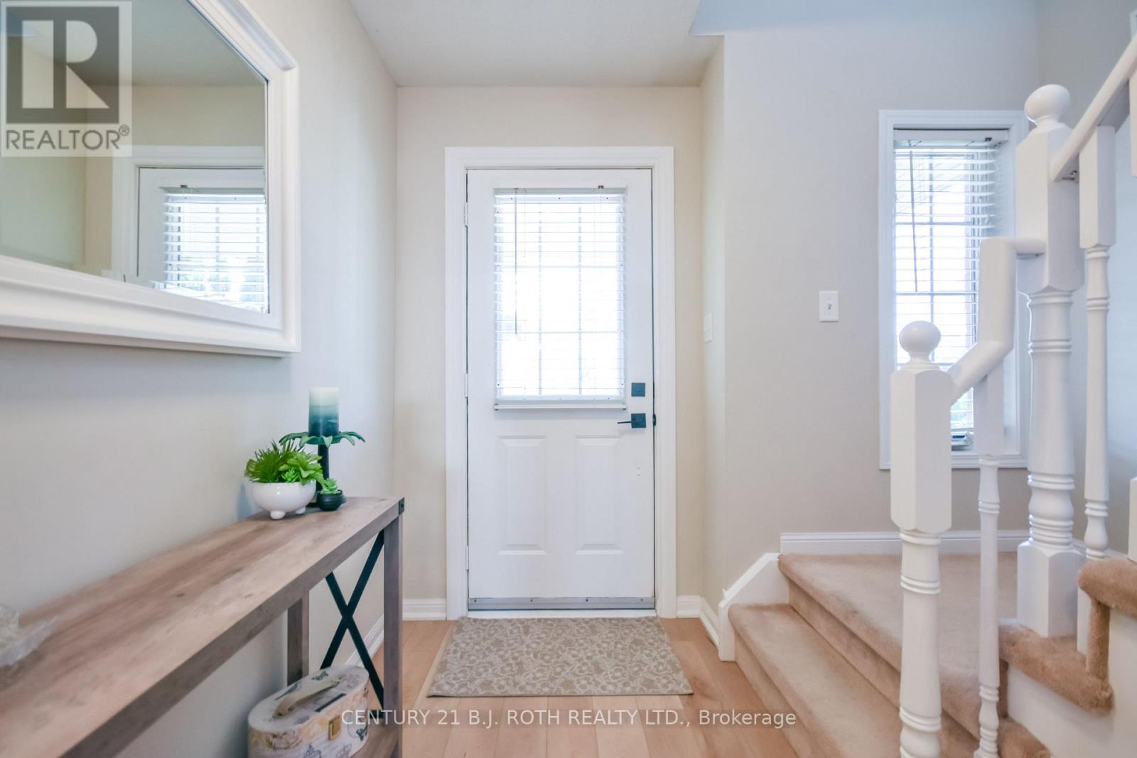 95 Bird Street, Barrie (Edgehill Drive), Ontario  L4N 0W6 - Photo 5 - S13162488