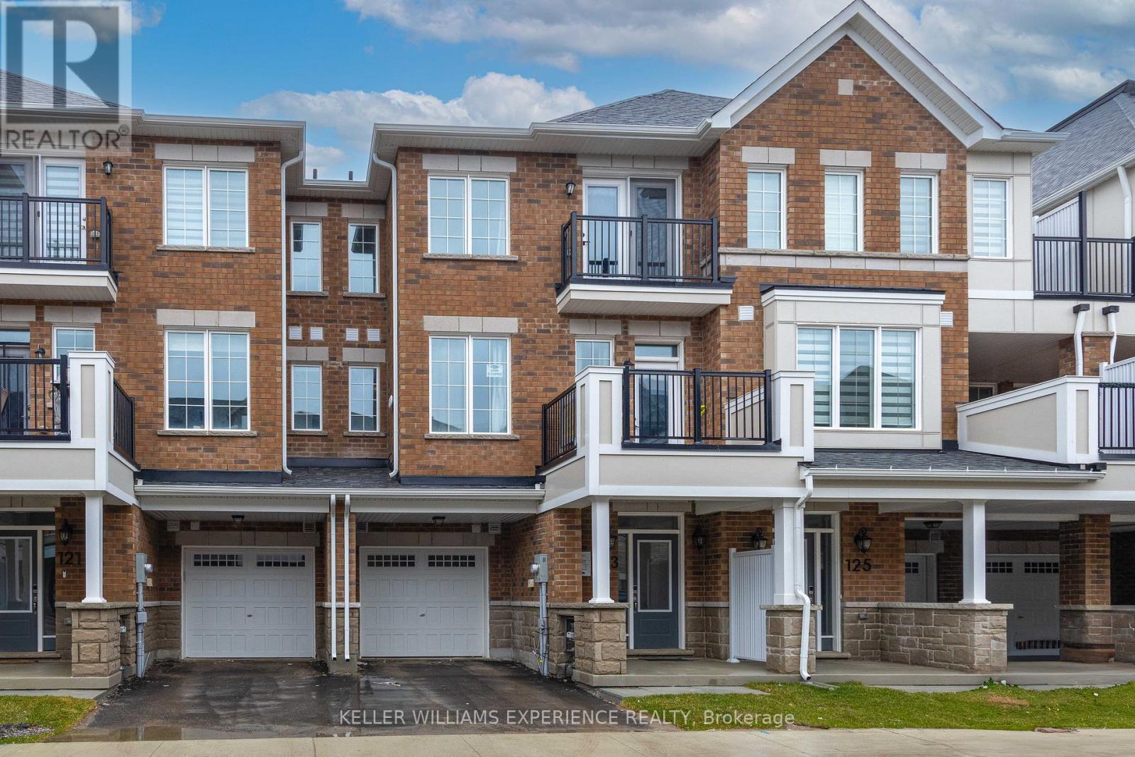 123 PEAREN LANE, barrie, Ontario