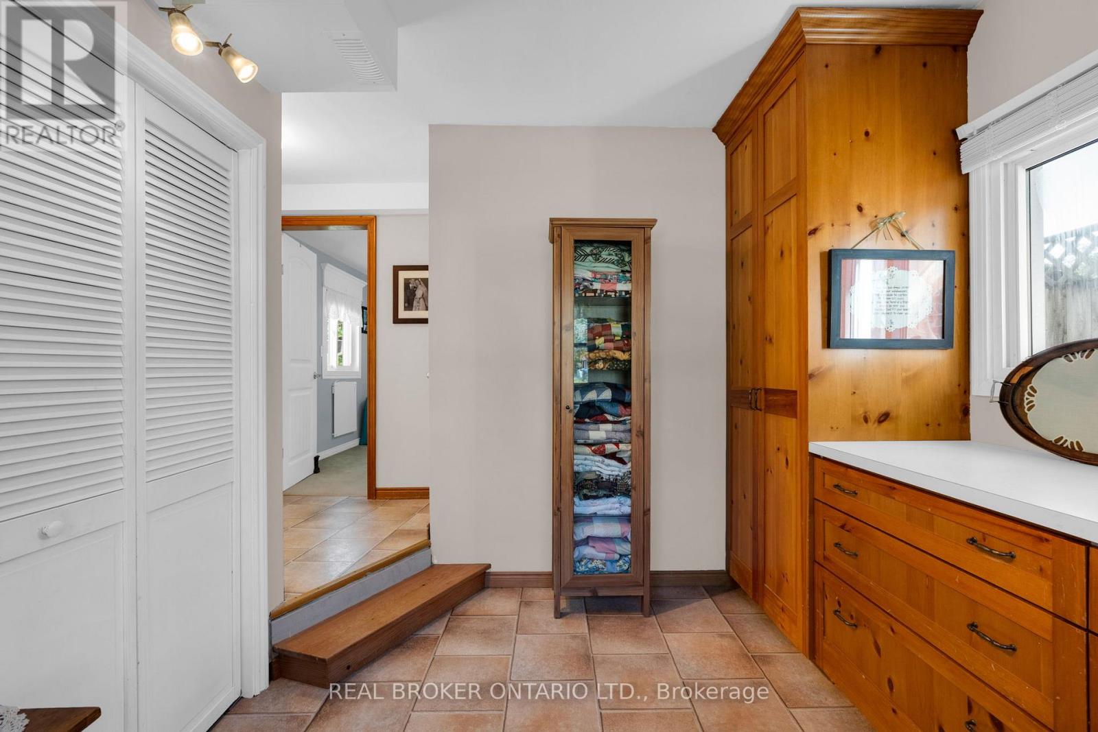 145 Collingwood Street, Clearview (Creemore), Ontario L0M 1G0 - Photo 12 - S13162540
