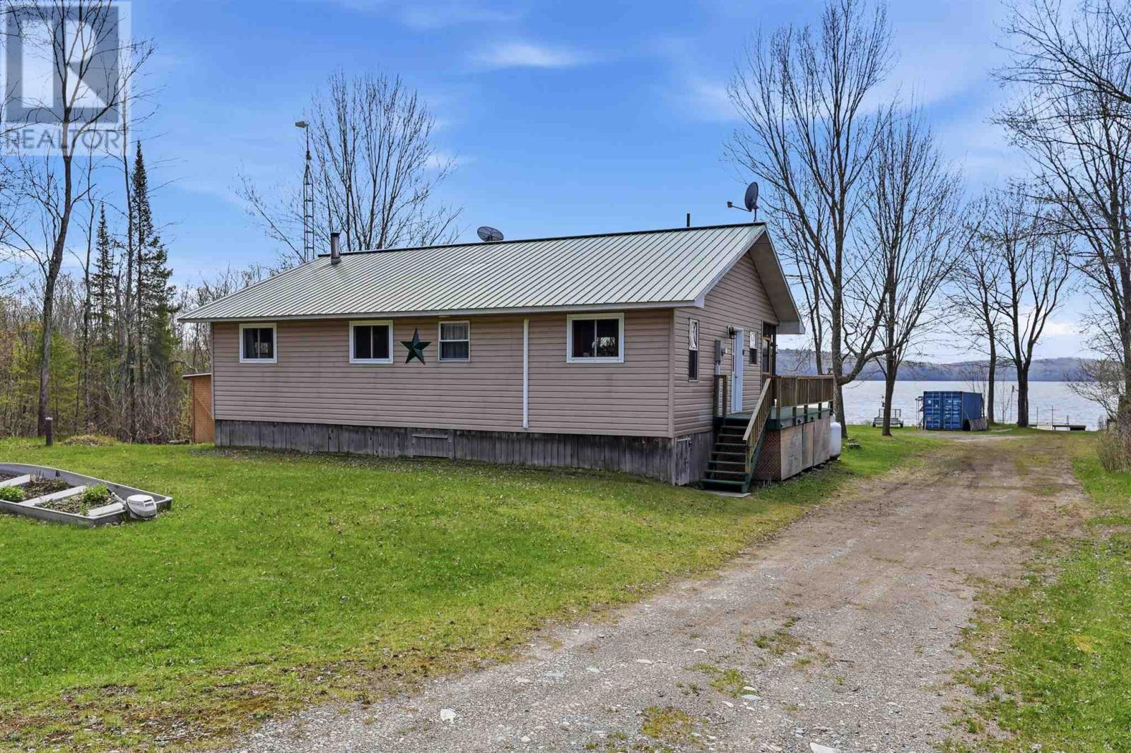 2491 Centre Line Rd, Bruce Mines, Ontario P0R 1C0 - Photo 1 - SM261097