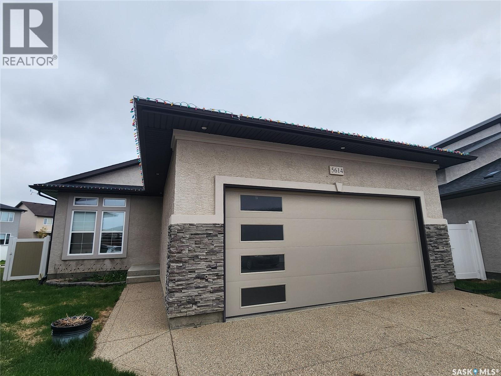 5614 Beacon Place, Regina, Saskatchewan  S4W 0J7 - Photo 2 - SK028757