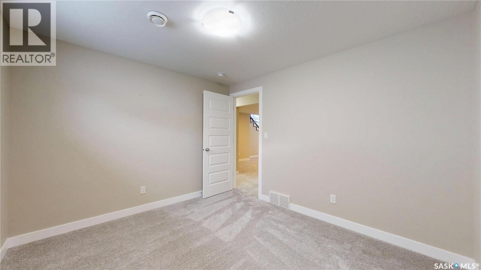 5614 Beacon Place, Regina, Saskatchewan  S4W 0J7 - Photo 44 - SK028757