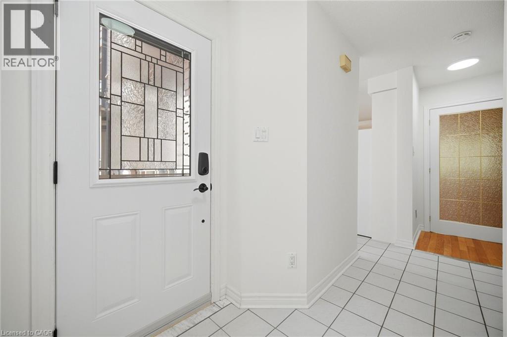 2275 Credit Valley Road Unit# 49, Mississauga, Ontario  L5M 4N5 - Photo 4 - 40826371