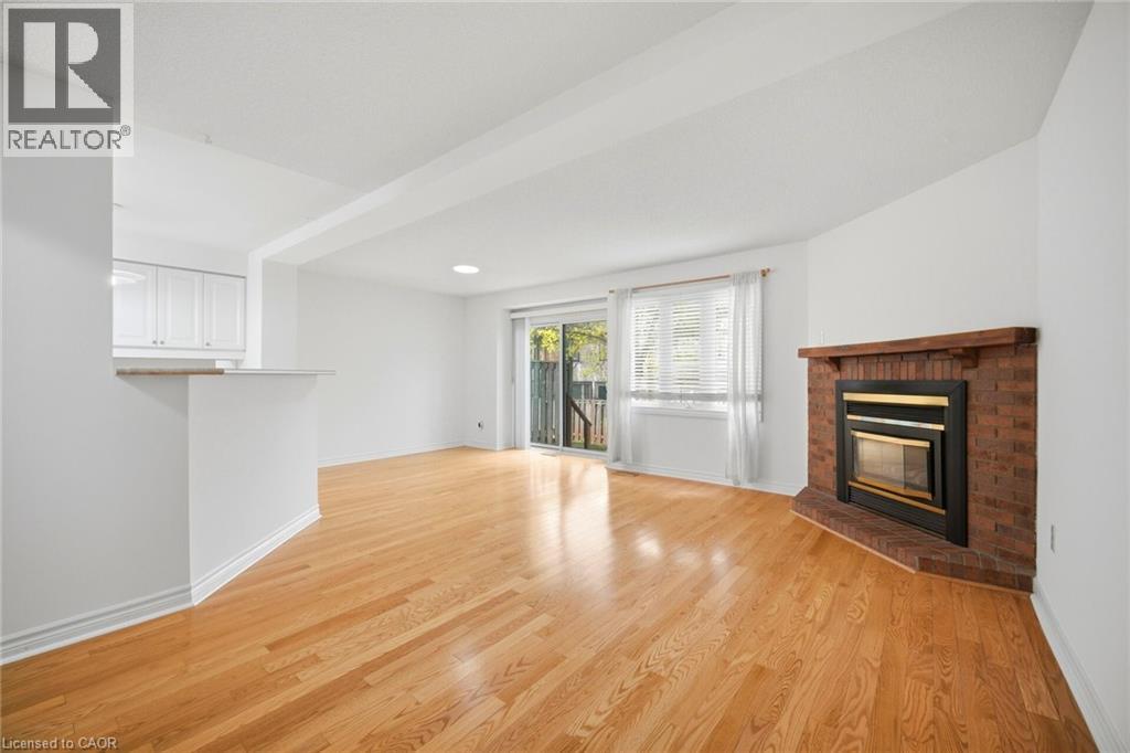 2275 Credit Valley Road Unit# 49, Mississauga, Ontario  L5M 4N5 - Photo 6 - 40826371