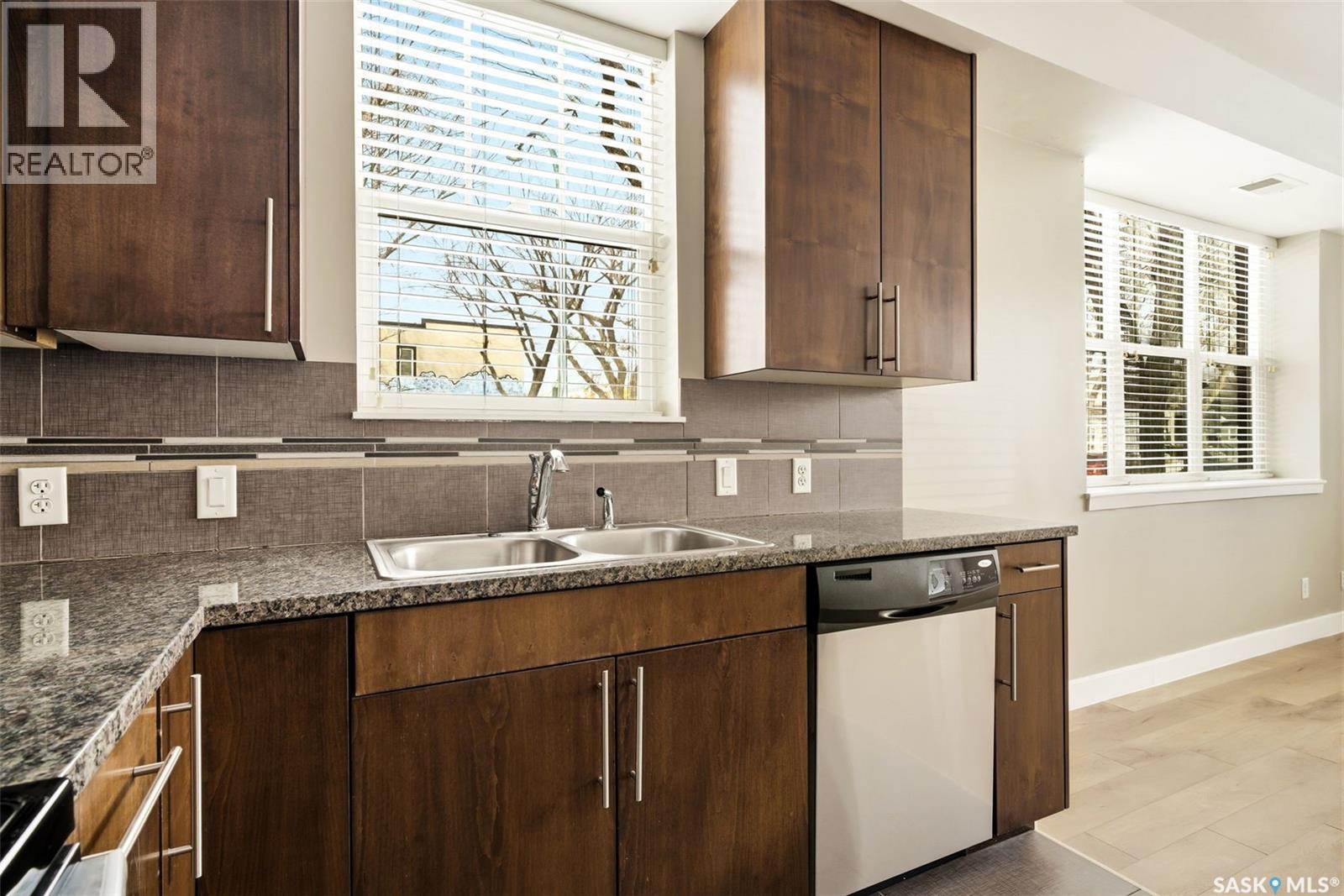 101 2313 Montreal Street, Regina, Saskatchewan  S4P 1L9 - Photo 4 - SK031900