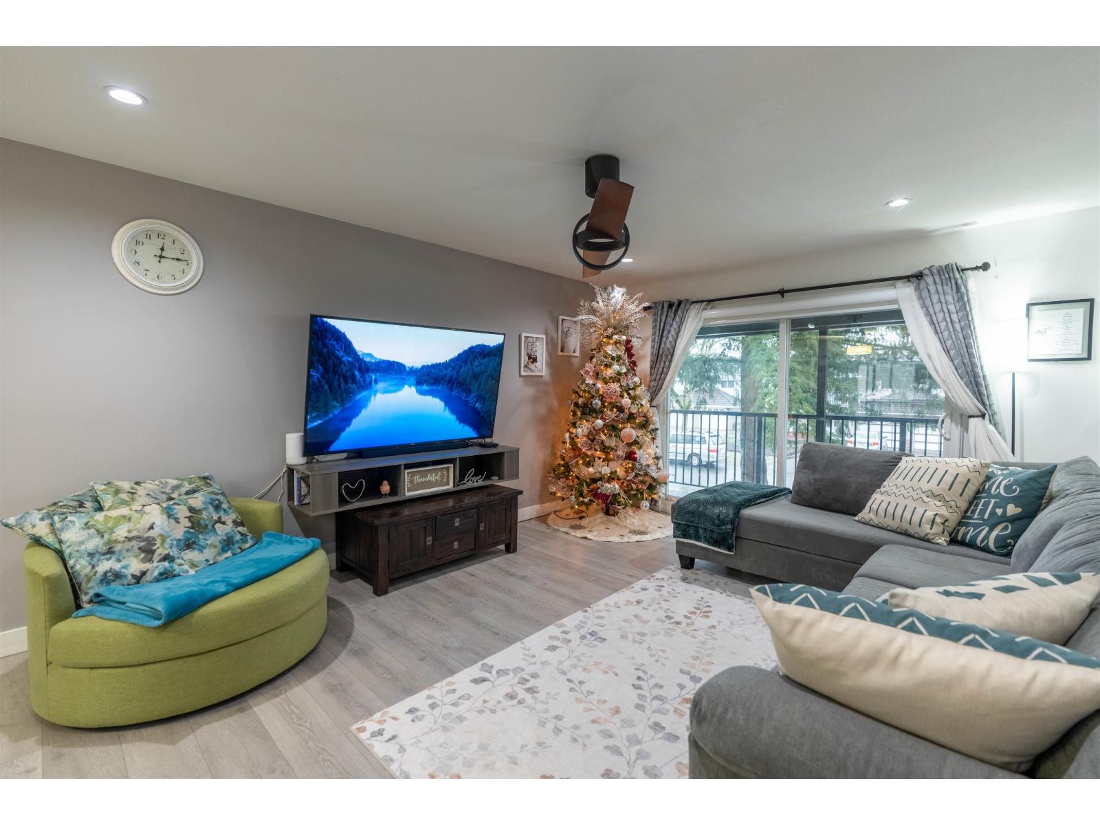 13933 90a Avenue, Surrey, British Columbia  V3V 6Z7 - Photo 7 - R3126730