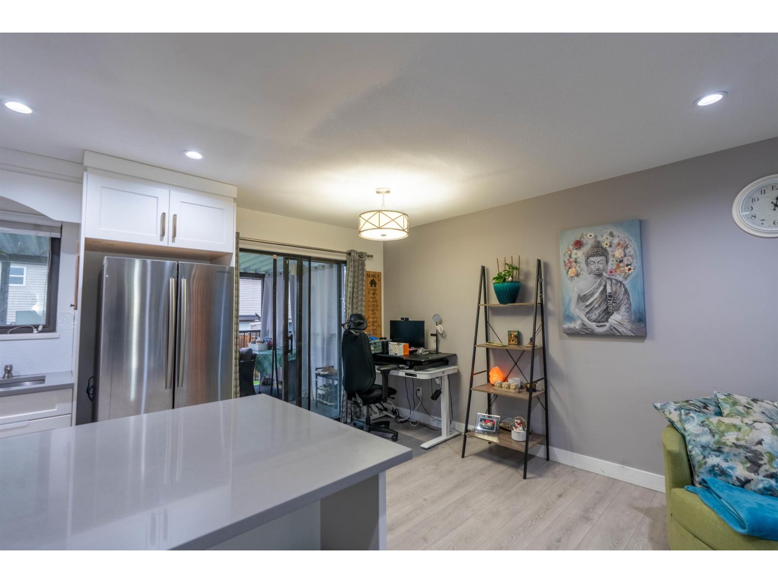 13933 90a Avenue, Surrey, British Columbia  V3V 6Z7 - Photo 5 - R3126730