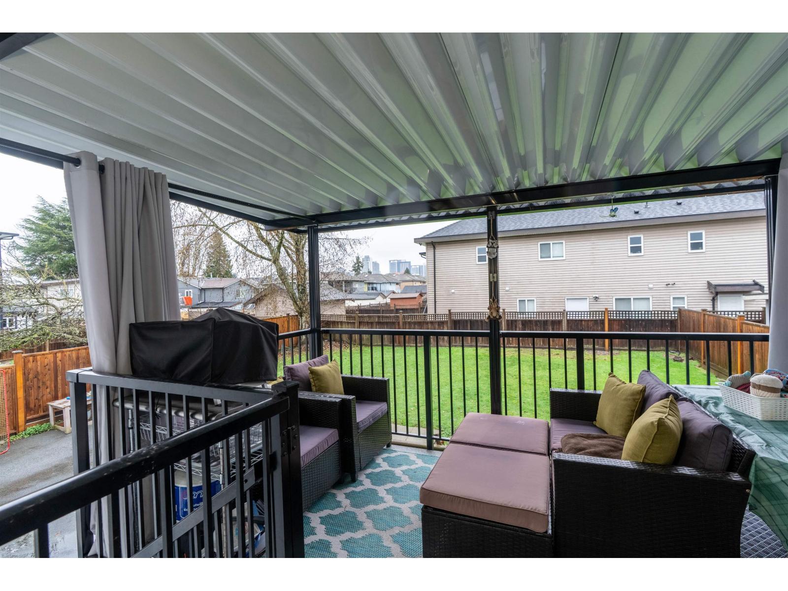 13933 90a Avenue, Surrey, British Columbia  V3V 6Z7 - Photo 17 - R3126730