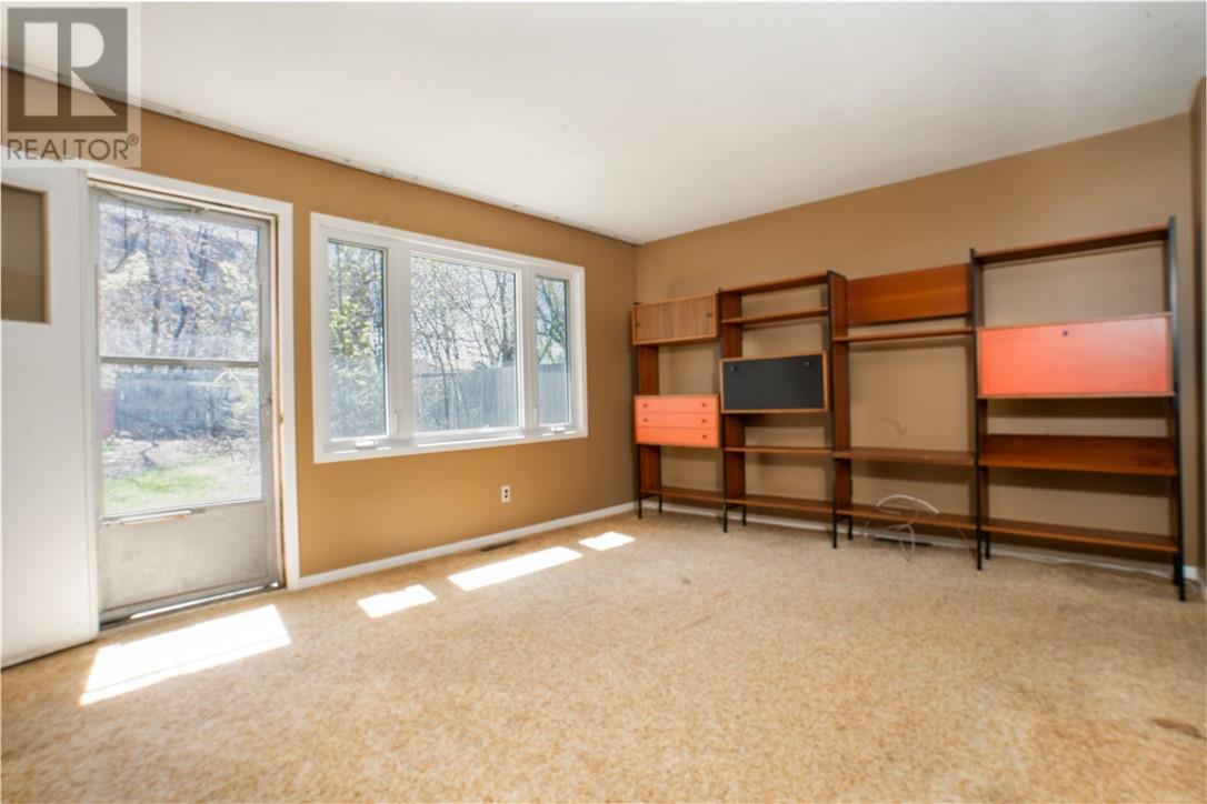 614 Greenbriar, Greater Sudbury, Ontario  P3B 3N8 - Photo 3 - 2127976