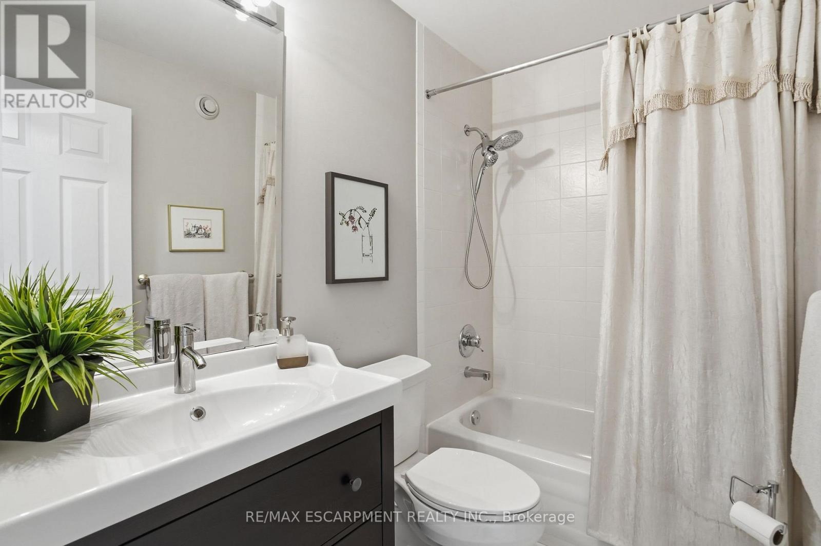 2258 Turnberry Road, Burlington, Ontario  L7M 4S6 - Photo 17 - W13162478