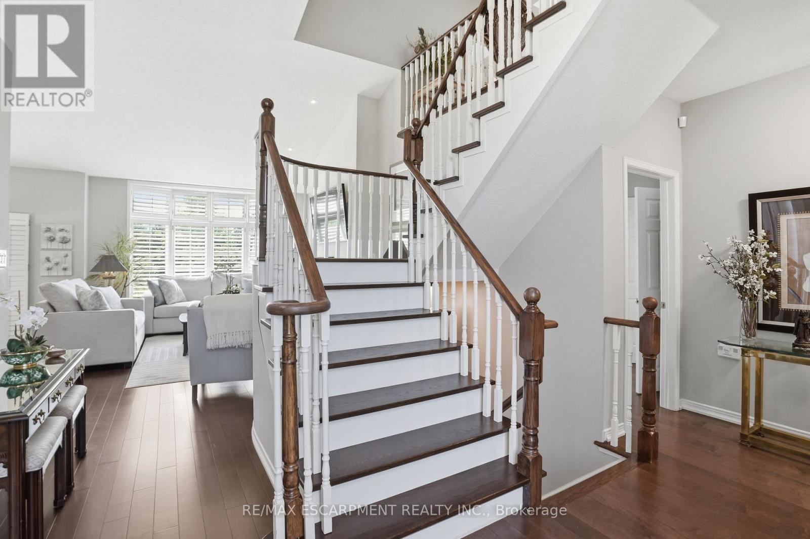 2258 Turnberry Road, Burlington, Ontario  L7M 4S6 - Photo 8 - W13162478